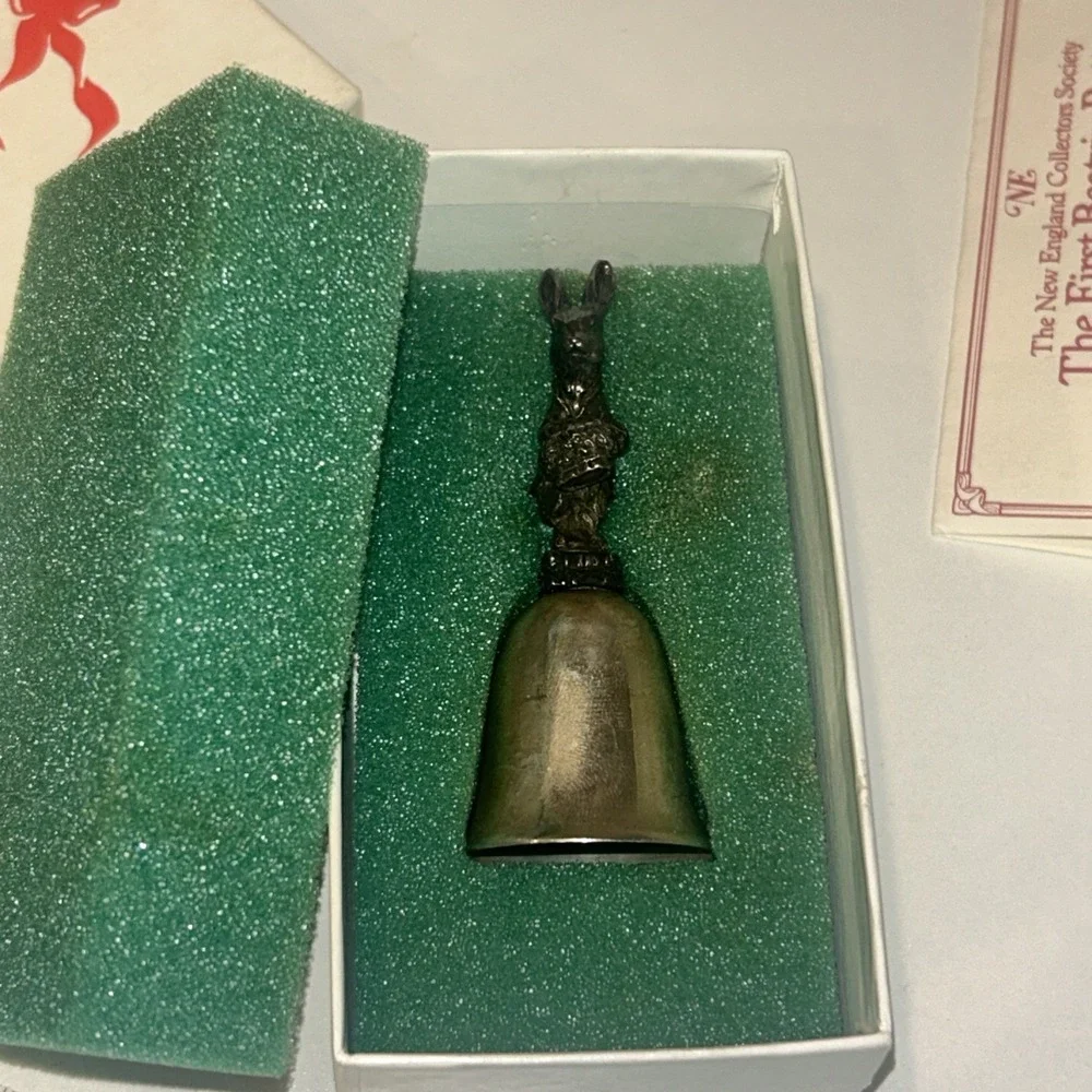 Beatrix‎ Potter Peter Rabbit New England Collectors Society Silver Plated Bell
